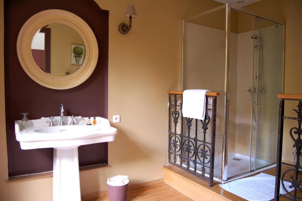 Bornel Le Manoir Du Menillet B&B 객실 사진