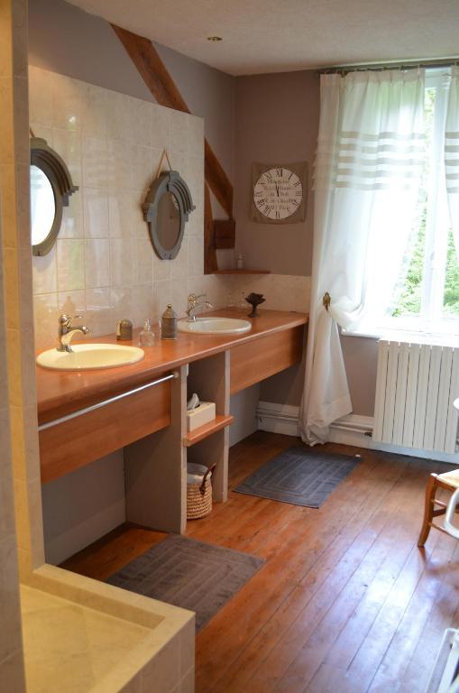 Bornel Le Manoir Du Menillet B&B 객실 사진